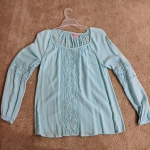 Lilly Pulitzer Long sleeve lace detail
